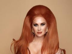 Red-haired temptress Ekaterina Buzhinskaya surprised in an unexpected way