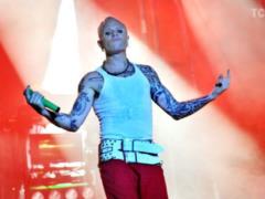  Мы скорбим : The Prodigy трогательно почтила память вокалиста группы Кита Флинта