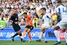 Матчи УПЛ и молодежных чемпионатов до 3 апреля пройдут без зрителей