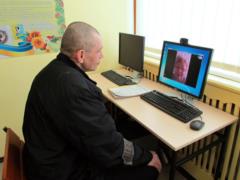 Харьковским заключенным разрешили видеться с родными через Интерент
