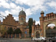 В Черновцах детям до 14 лет запретили выходить на улицу без родителей