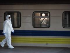 В Киев прибыл поезд с эвакуированными из Латвии