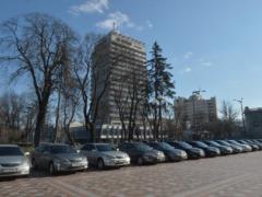 Рада передала больницам Киева 25 автомобилей