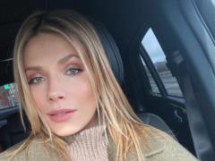 Беременная дочь Ольги Сумской очаровала нежным образом в розовом