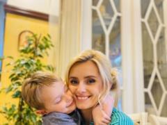 Ирина Федишин с сыновьями продемонстрировала, как правильно мыть руки
