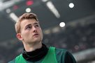 Манчестер Юнайтед возобновил интерес к де Лигту