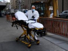 Коронавирус в США: пациенты с COVID-19 умирают каждые две минуты