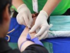 Половина всех зараженных коронавирусом лечатся на дому - МОЗ