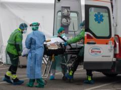 В Италии за сутки от коронавируса умерли 766 человек