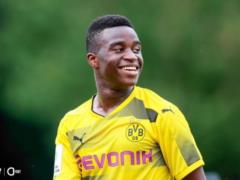 The Bundesliga has lowered the age threshold for participation in matches - a young supertalent will be able to make his debut f