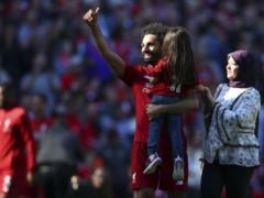 Mimimi of the day: Liverpool star trained with daughter in the courtyard