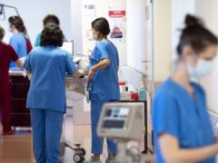 Tages-Anzeiger: Почему женщины подвержены большему риску заражения на работе