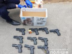 In Zaporozhye, police during a special operation detained a suspect in the sale of weapons and ammunition