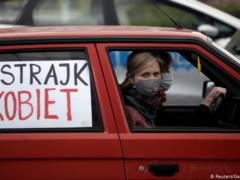 У Польщі жінки протестують проти посилення закону про аборти