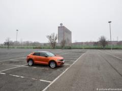 Volkswagen возобновляет производство в Германии и мире