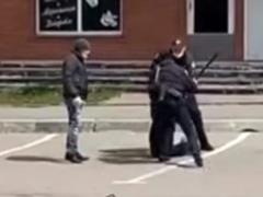 В Харькове иностранец напал на патрульных