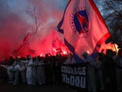 Во Франции приняли решение досрочно завершить футбольный сезон