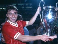 The famous football player of “Liverpool” died of cancer