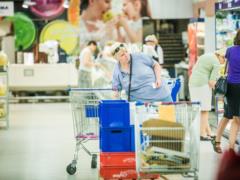 Власти Литвы разрешили возобновить торговлю без ограничений