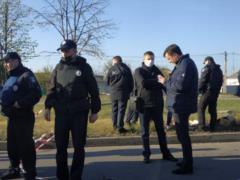 В Харькове полиция задержала совершенно голую женщину с пакетом с отрезанной человеческой головой (фото 18+)