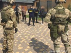 Police officers of the Rivne region exposed a group of persons in the organization of amber business