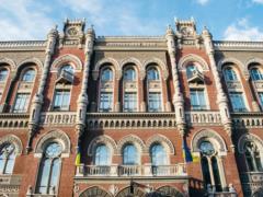 Треть украинцев продолжают работать в обычном режиме (опрос)