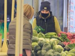 На Киевщине возобновили работу 13 продуктовых рынков