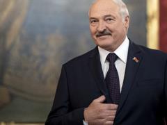 Лукашенко приглашает Зеленского на 9 мая в Минск