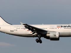 Власти Ирана вводят обязательное ношение масок в самолетах