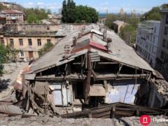 В Одессе обрушилась крыша многоквартирного дома