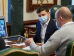Владимир Зеленский обсудил с главами ОГА выплату надбавок врачам