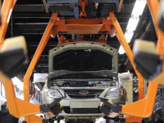 Российский автопром пережил крупнейшее месячное падение розничных продаж