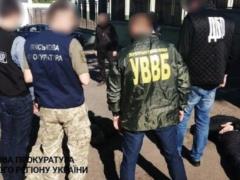 Senior sergeant of the Chernivtsi border detachment caught on a bribe of 2.1 thousand. Euro