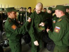 Путин приказал: в России отложат призыв выпускников школ в армию