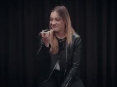 Ирина Федишин выпустила трогательный клип на песню  Подзвони до мами 