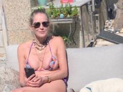 62-летняя Шэрон Стоун в бикини восхитила юзеров стройностью