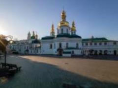 Киево-Печерская Лавра открылась после карантина