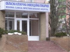 Кучер призвал врачей помочь коллегам в харьковской инфекционной больнице