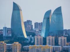 Власти Баку ввели тотальный запрет на выход из дома в выходные