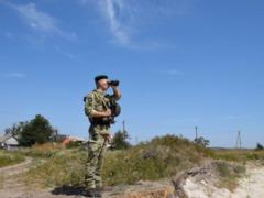In OOS, three residents of Donbass in a boat crossed the demarcation line