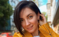 Ольга Цибульская снялась без макияжа и с глубоким декольте