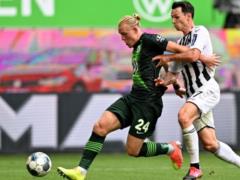 Wolfsburg and Freiburg painted an effective draw