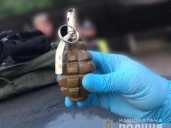 На Сумщине мужчина с гранатой угрожал взорвать магазин