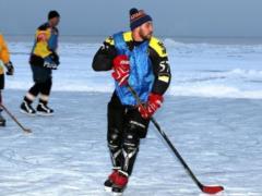 Champion in everything: Lomachenko stunned fans with hockey skills