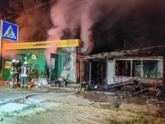 В Киеве погиб человек при пожаре торговых павильоны