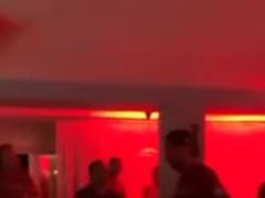 Чемпионский танец Клоппа  разрывает  соцсети:  Ливерпуль  закатил вечеринку до поздней ночи