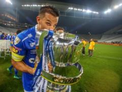 Miraculously survived: a famous Brazilian footballer fell in a car from a 200-meter height