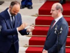 Во Франции резко изменился состав правительства