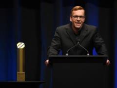 Well-known sports commentator will work in porn for blind people