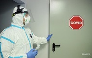 US chief infectious disease specialist predicts pandemic worsening